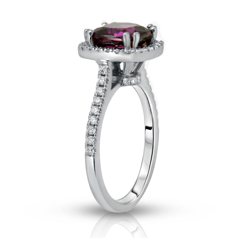 Natural Purple Garnet 3.07 carats set in 18K White Gold Ring with Diamonds