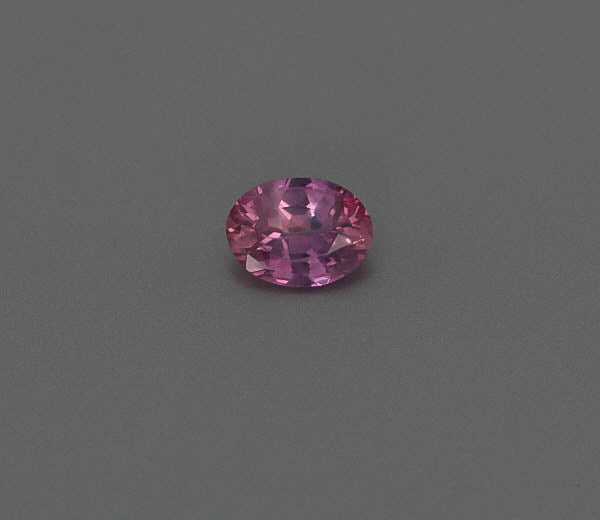 Natural Pink Sapphire 2.62 Carats With GIA Report