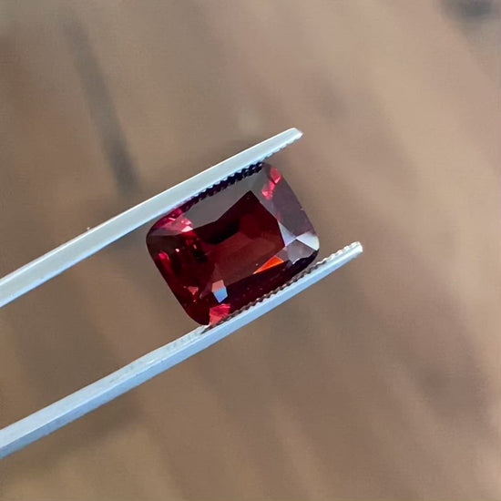 Load and play video in Gallery viewer, Natural Red Spinel 5.09 Carats
