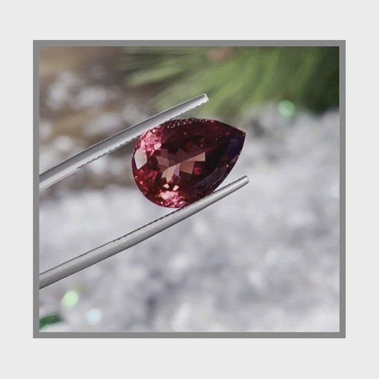 Load and play video in Gallery viewer, Natural Color Change Garnet 12.00 Carats
