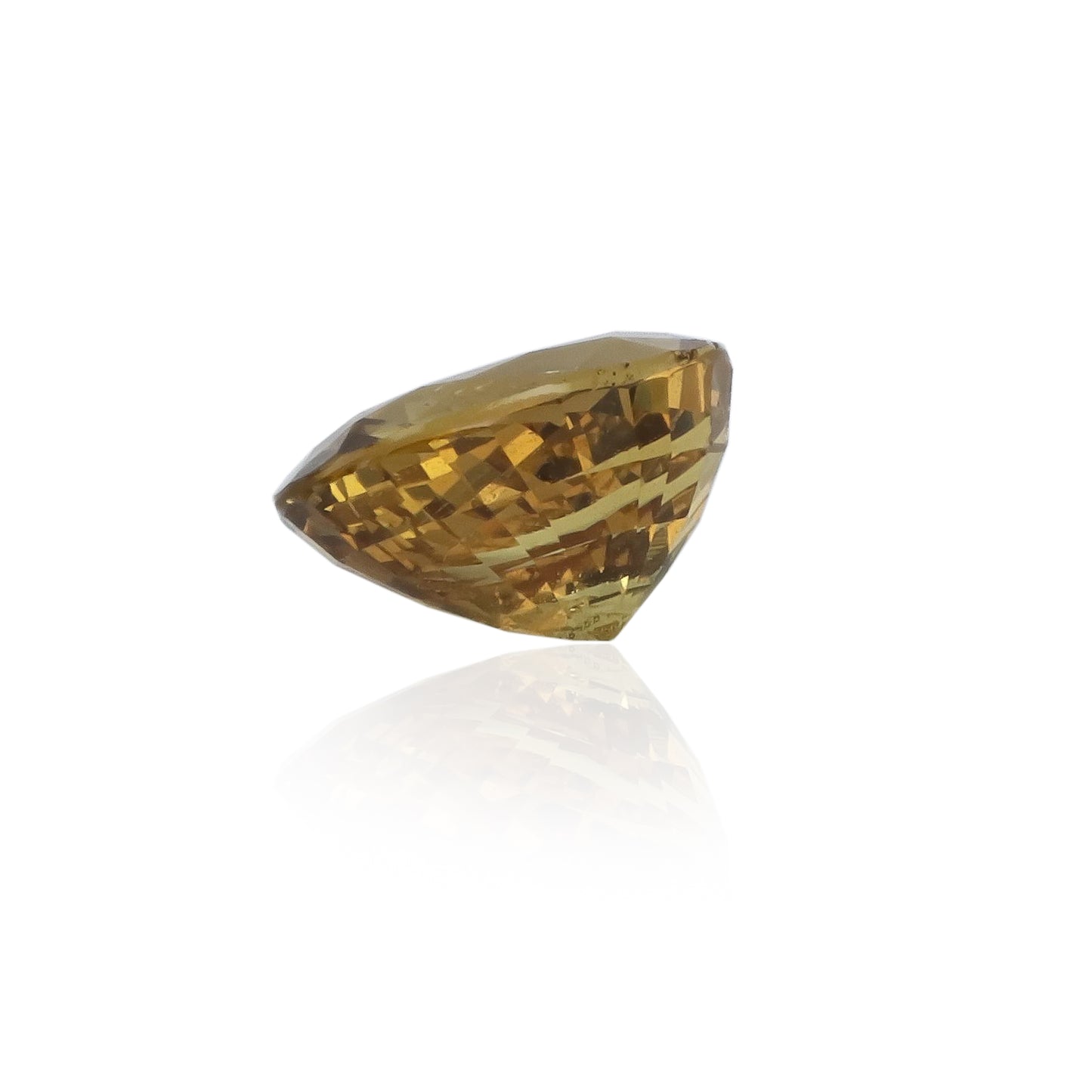 Load image into Gallery viewer, Natural Chrysoberyl 4.86 Carats
