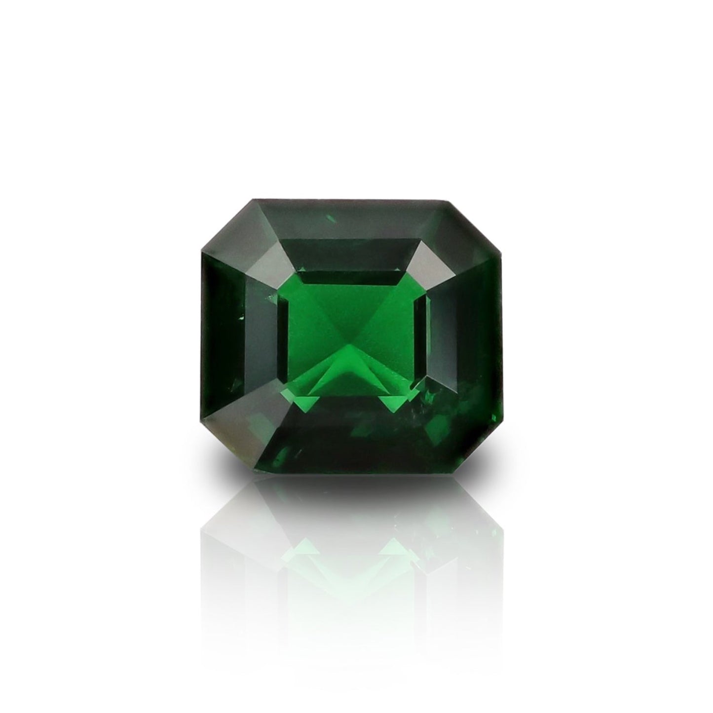 Natural Grossular Garnet Green Color Crystal 22.15 Carats – Heritage  Gems+Jewels