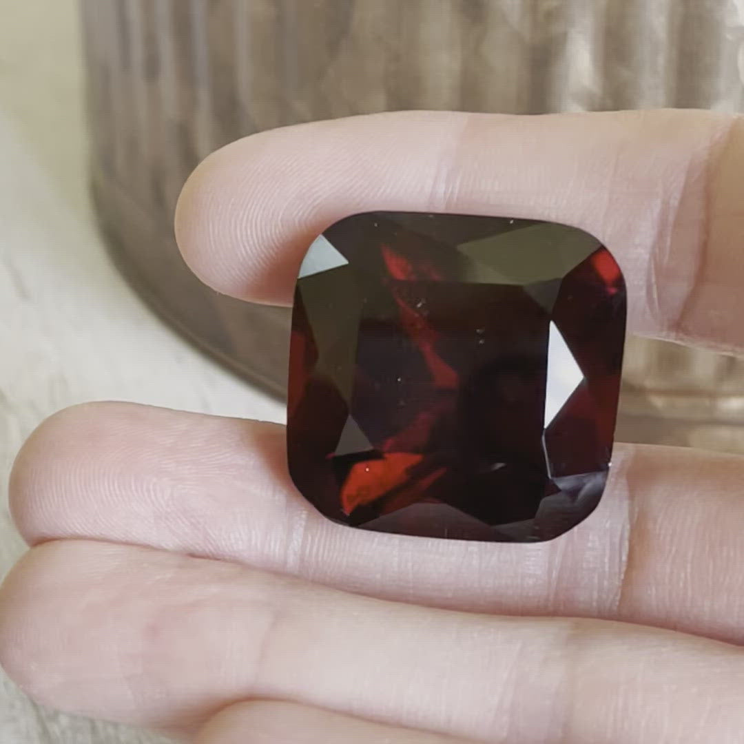 Load and play video in Gallery viewer, Natural Hessonite Garnet 90.81 Carats
