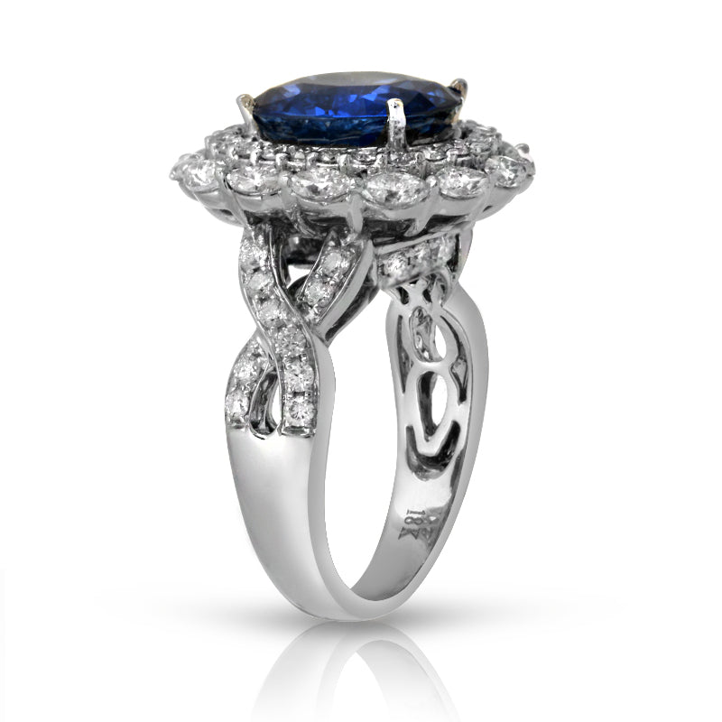 Natural Blue Sapphire 4.43 Carats Set in 18K White Gold and Diamond Ring