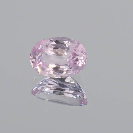 Natural Unheated Ceylon Pink Sapphire Oval Shape 5.58ct With GUBELIN Report