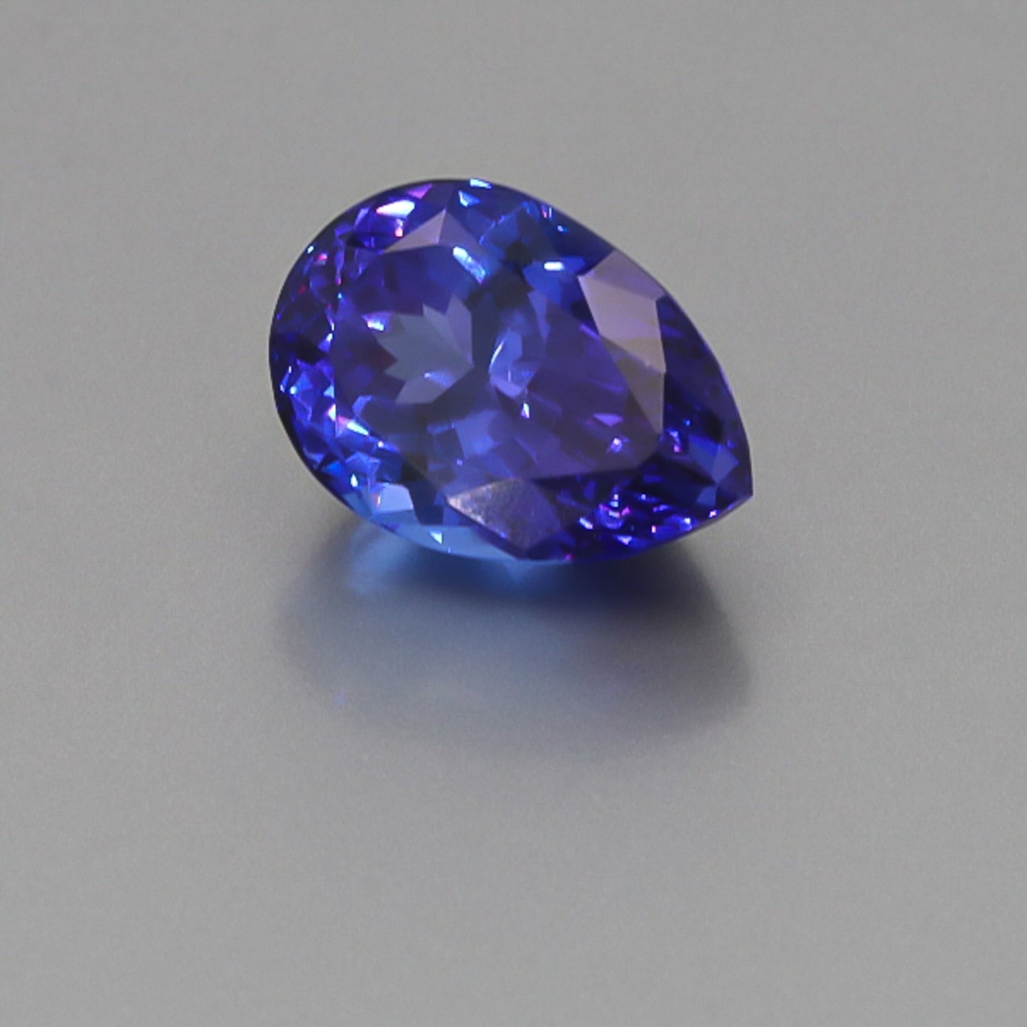 Natural Tanzanite 15.20 Carats