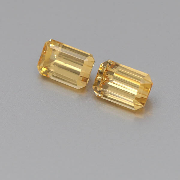 Load image into Gallery viewer, Natural Canary Garnet Pair 5.87 Total Carats
