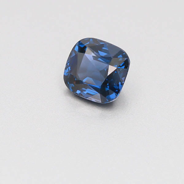 Natural RARE Color Change Spinel 5.64 Carats With GIA Report