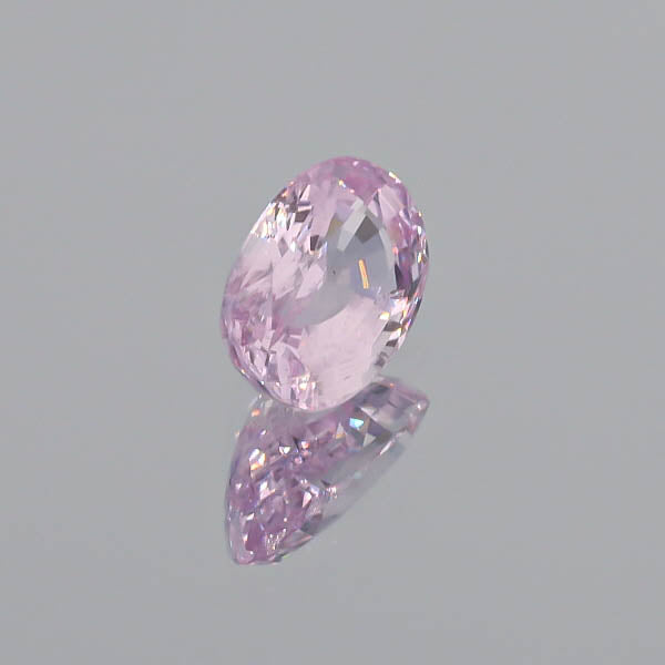 Natural Unheated Ceylon Pink Sapphire Oval Shape 5.58ct With GUBELIN Report