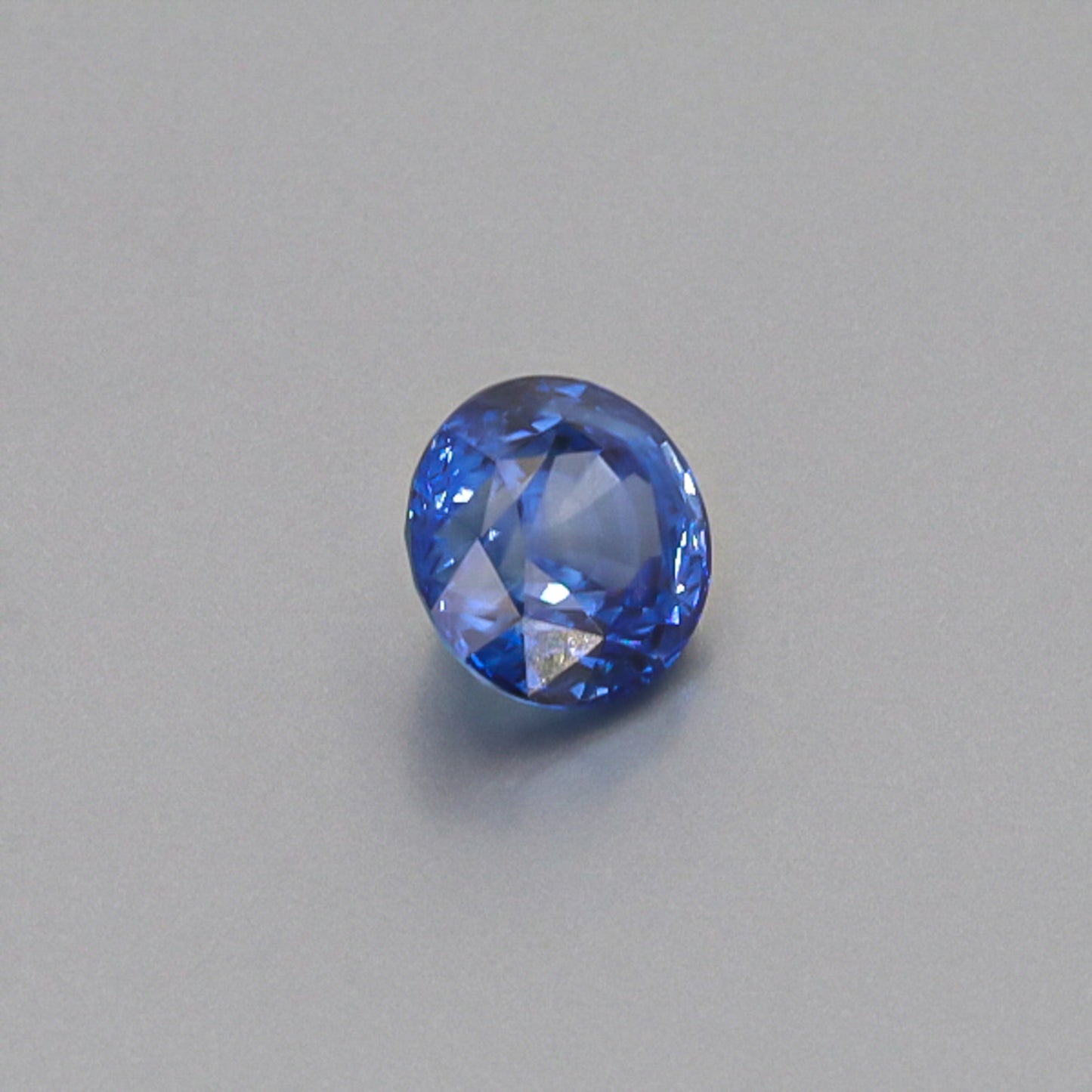 Natural Heated Blue Sapphire Round Shape 5.04 Carats With GIA Report