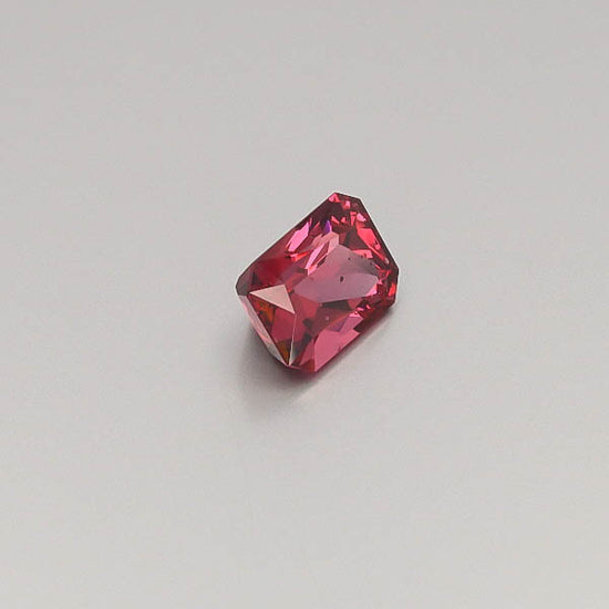 Natural Mahange Garnet 33.97 Carats