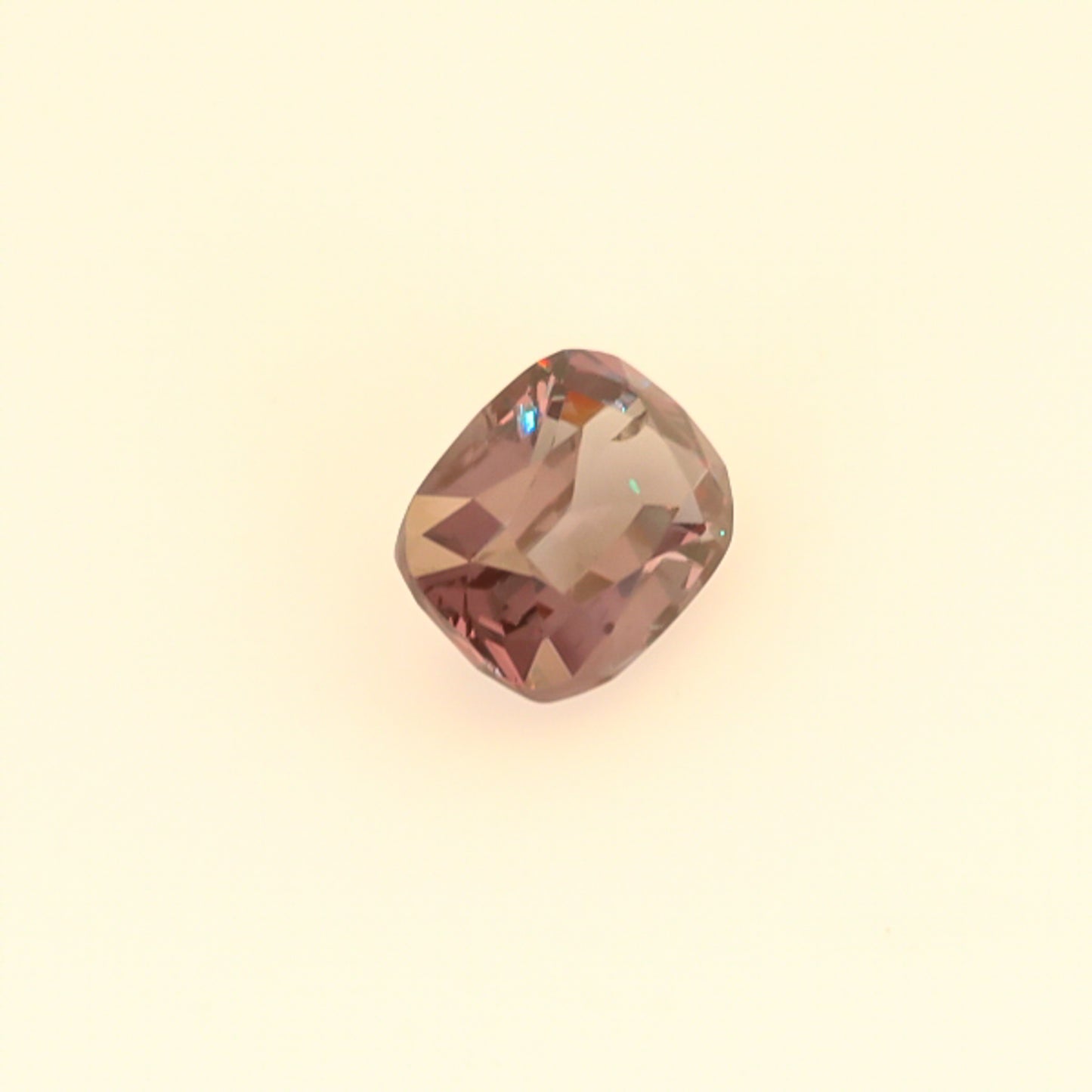 Natural Pyrope-Spessartine Garnet (Color Change)2.58 Carats With GIA Report