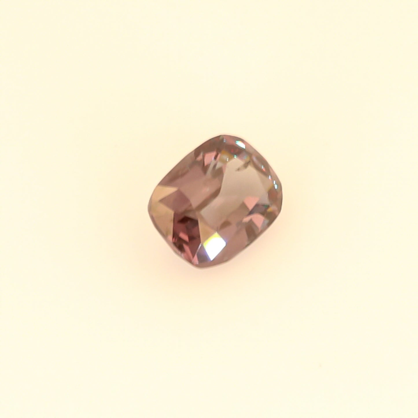 Natural Pyrope-Spessartine Garnet (Color Change)2.58 Carats With GIA Report