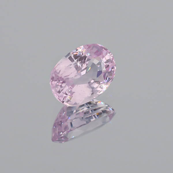Natural Unheated Ceylon Pink Sapphire Oval Shape 5.58ct With GUBELIN Report