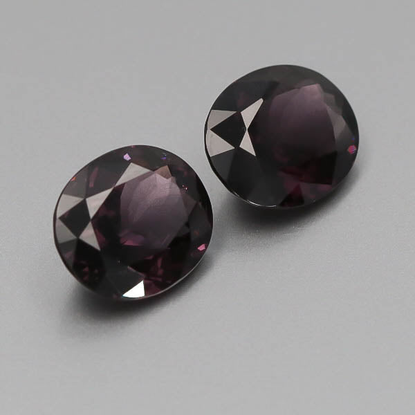 Load image into Gallery viewer, Natural Purple Spinel Pair 10.63 Total Carats
