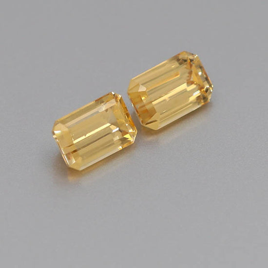 Load image into Gallery viewer, Natural Canary Garnet Pair 5.87 Total Carats
