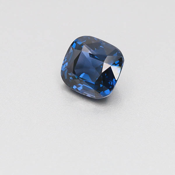 Natural RARE Color Change Spinel 5.64 Carats With GIA Report
