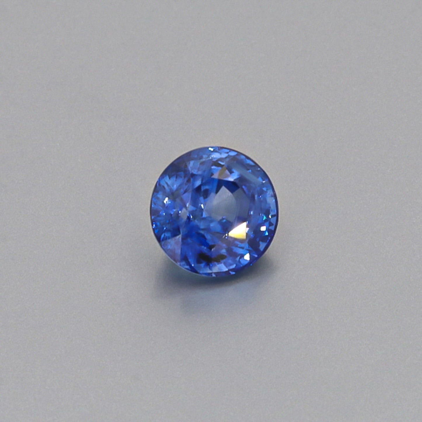 Natural Heated Blue Sapphire Round Shape 5.04 Carats With GIA Report