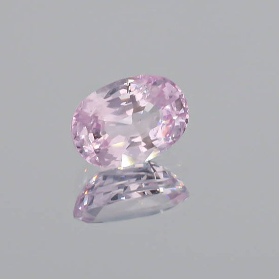 Natural Unheated Ceylon Pink Sapphire Oval Shape 5.58ct With GUBELIN Report