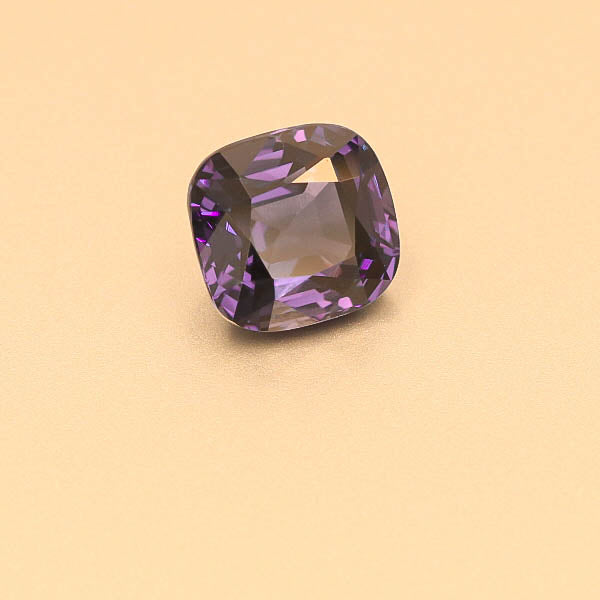 Natural RARE Color Change Spinel 5.64 Carats With GIA Report
