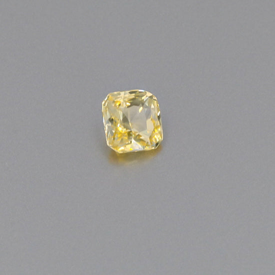 Load image into Gallery viewer, Natural Yellow Sapphire 2.05 Carats
