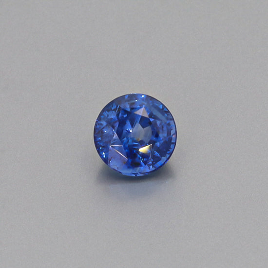 Natural Heated Blue Sapphire Round Shape 5.04 Carats With GIA Report