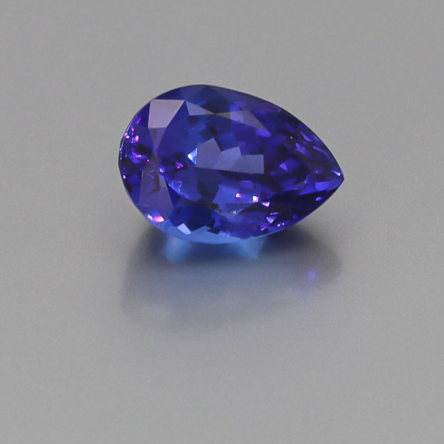 Natural Tanzanite 15.20 Carats