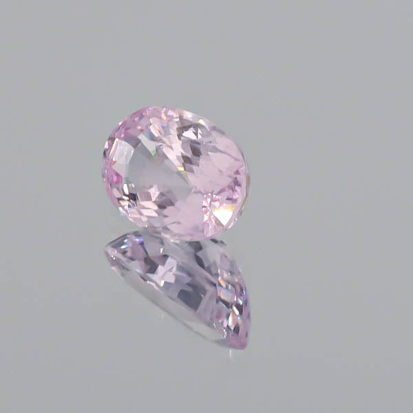 Natural Unheated Ceylon Pink Sapphire Oval Shape 5.58ct With GUBELIN Report