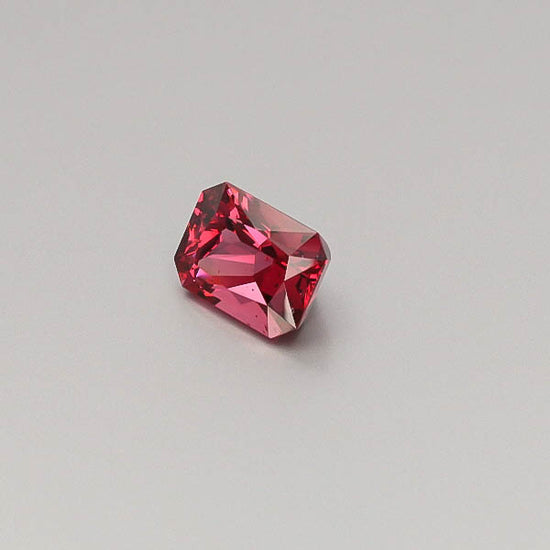 Natural Mahange Garnet 33.97 Carats