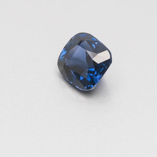 Natural RARE Color Change Spinel 5.64 Carats With GIA Report