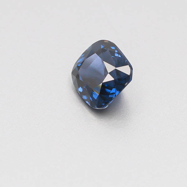 Natural RARE Color Change Spinel 5.64 Carats With GIA Report