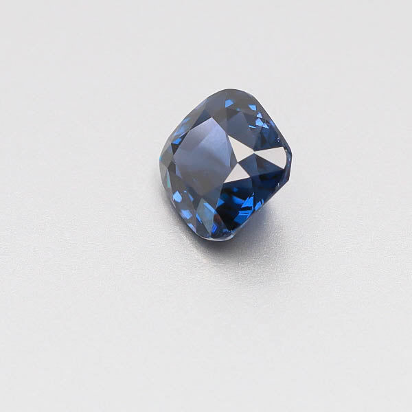 Natural RARE Color Change Spinel 5.64 Carats With GIA Report