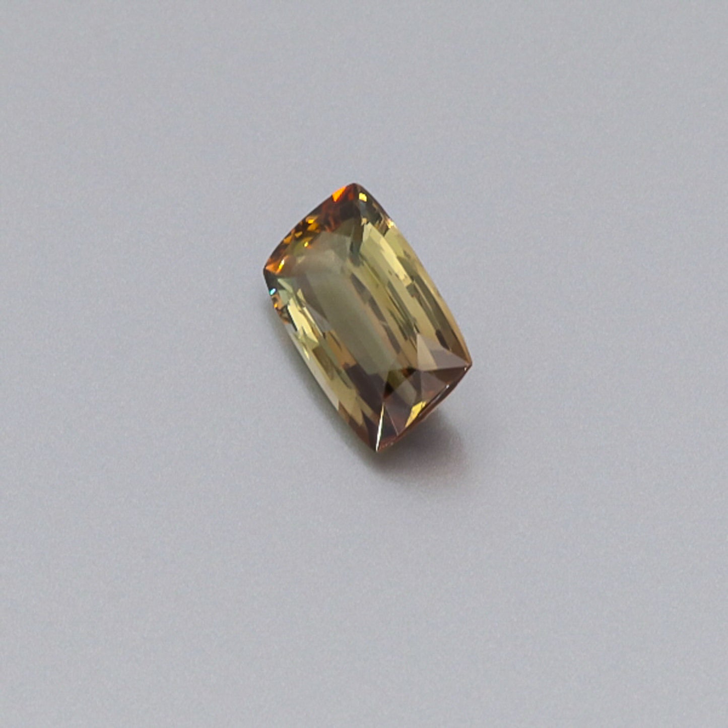 Load image into Gallery viewer, Natural Andalusite 2.78 Carats
