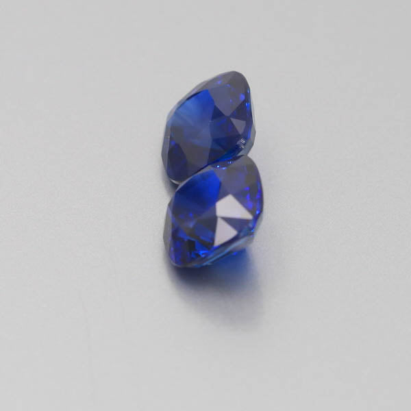 Load image into Gallery viewer, Natural Vivid Blue Sapphire Pair 10.50 Carats GRS Report Pending
