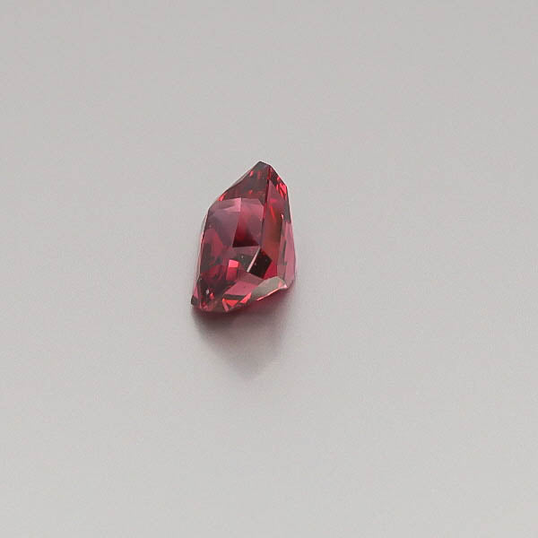 Natural Mahange Garnet 33.97 Carats
