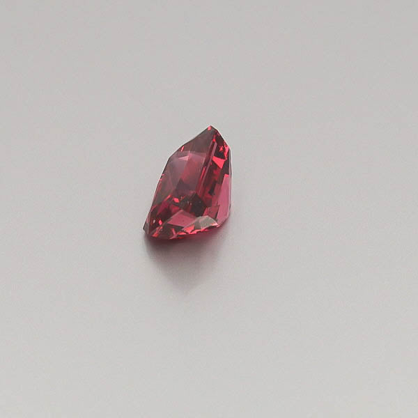 Natural Mahange Garnet 33.97 Carats