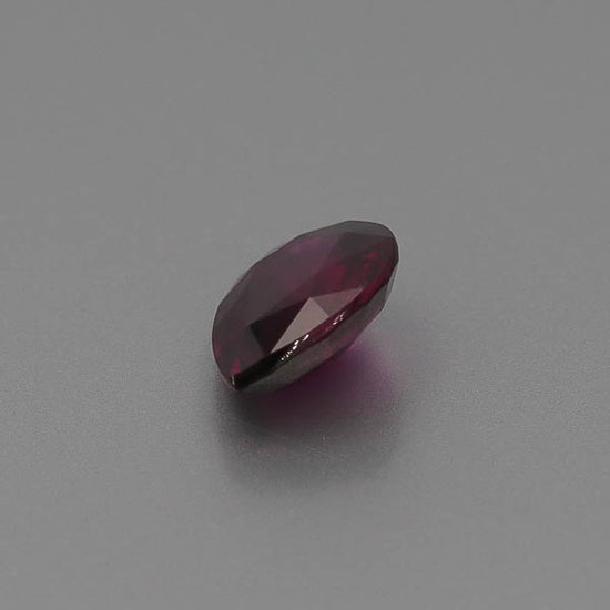 Load image into Gallery viewer, Natural Purple Garnet 3.76 Carats
