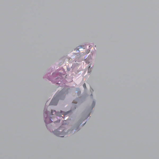 Natural Unheated Ceylon Pink Sapphire Oval Shape 5.58ct With GUBELIN Report