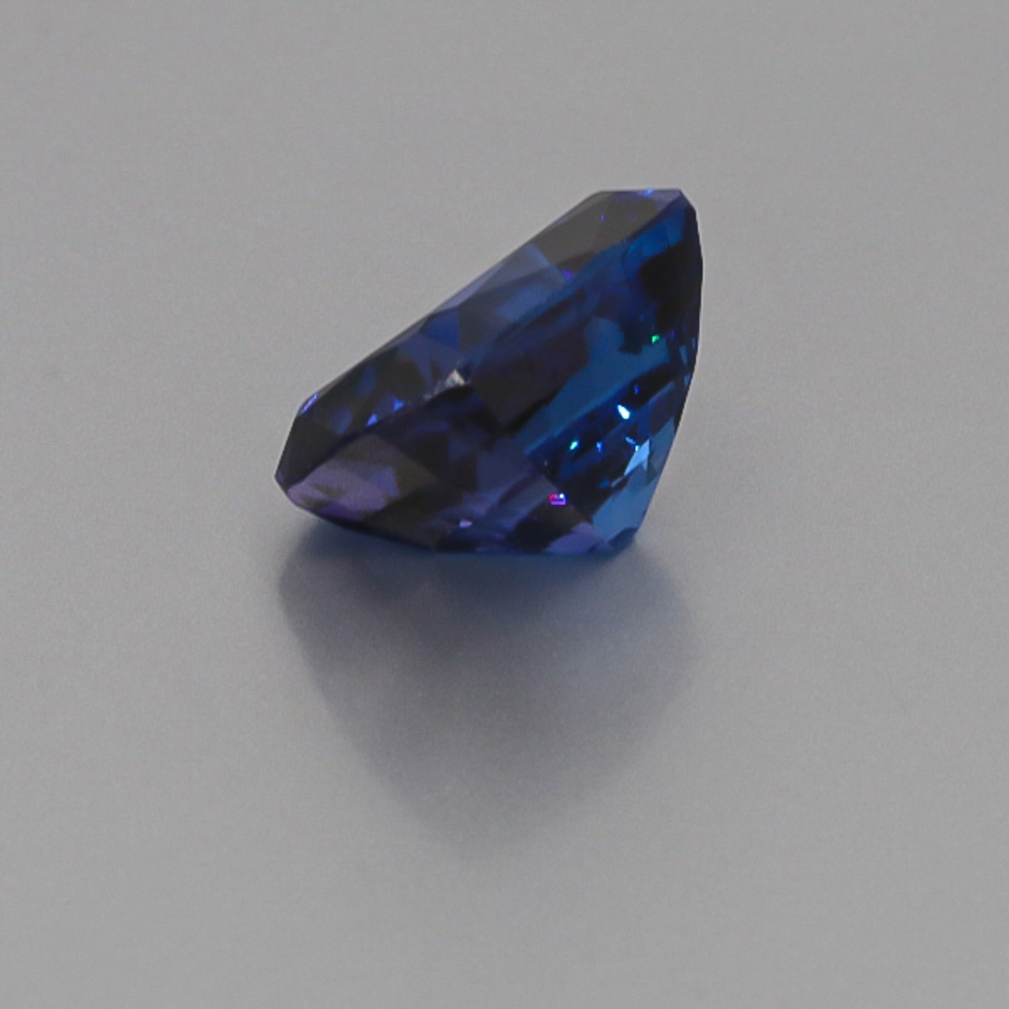 Natural Tanzanite 16.00 Carats
