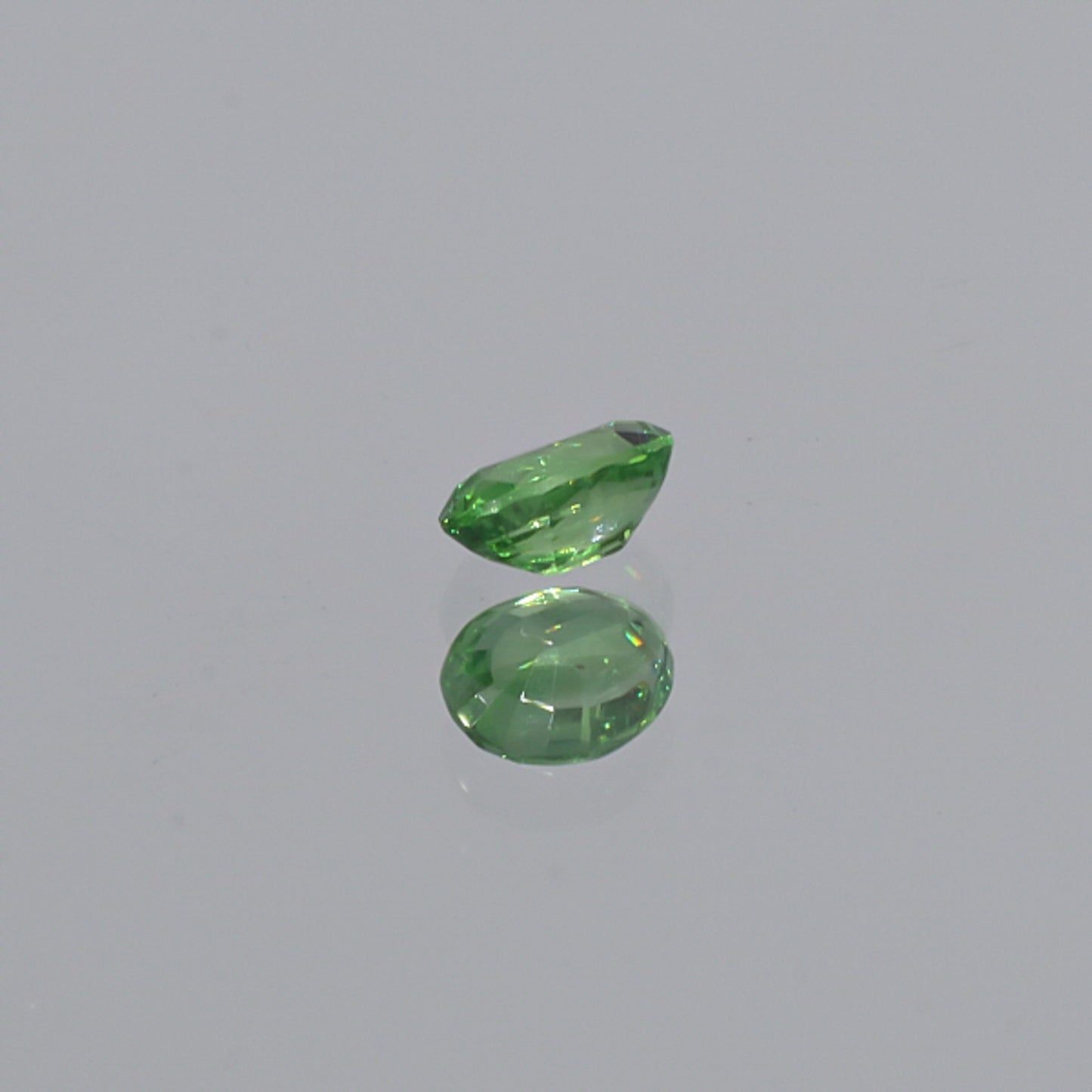 Load image into Gallery viewer, Natural Grossular Garnet 1.55 Carats
