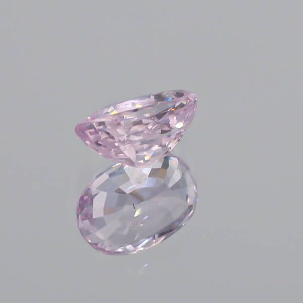 Natural Unheated Ceylon Pink Sapphire Oval Shape 5.58ct With GUBELIN Report