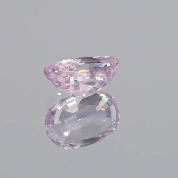 Natural Unheated Ceylon Pink Sapphire Oval Shape 5.58ct With GUBELIN Report