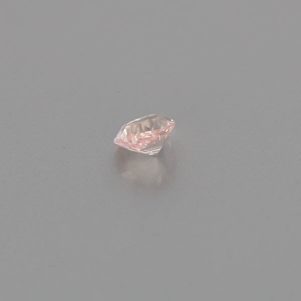 Load image into Gallery viewer, Natural Padparadscha Sapphire 2.11 Carats
