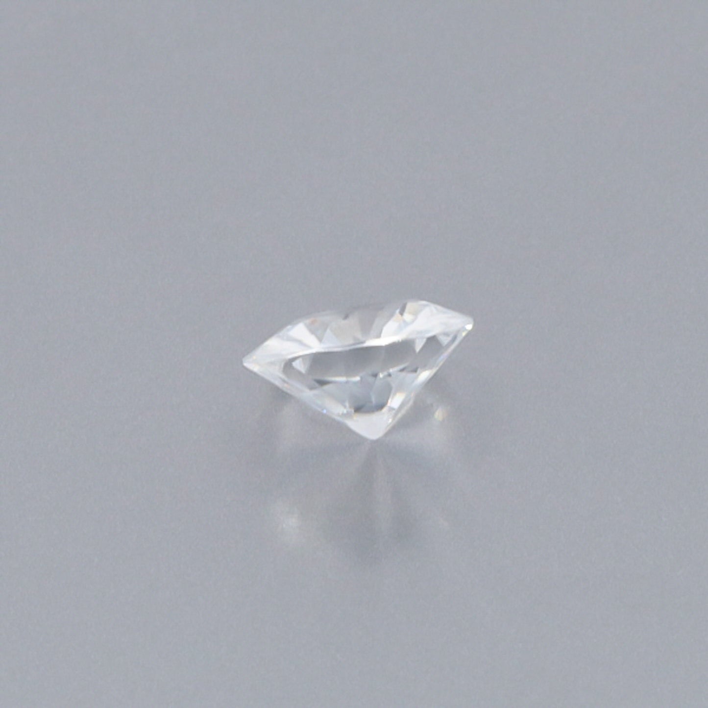 Load image into Gallery viewer, Natural White Zircon 4.48 Carats
