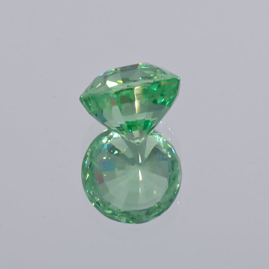 Load image into Gallery viewer, Natural Grossular Garnet 11.71 Carats
