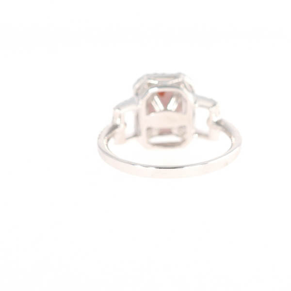 Natural Color-change Garnet 2.97 Carats and Diamond Ring