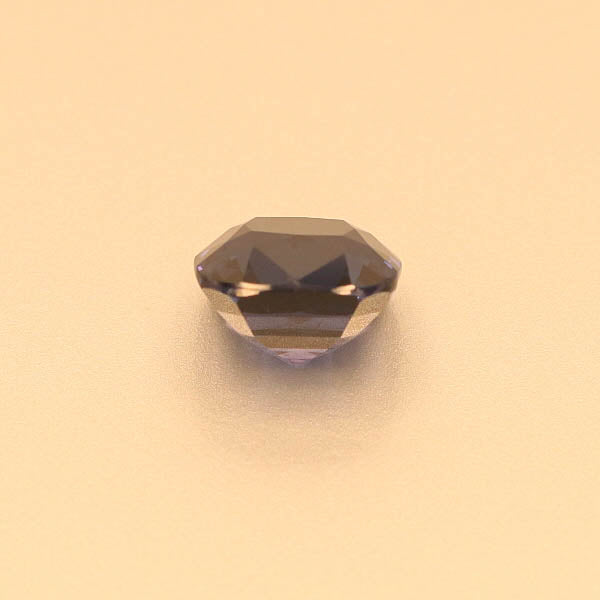 Load image into Gallery viewer, Natural RARE Color Change Spinel 5.64 Carats With GIA Report
