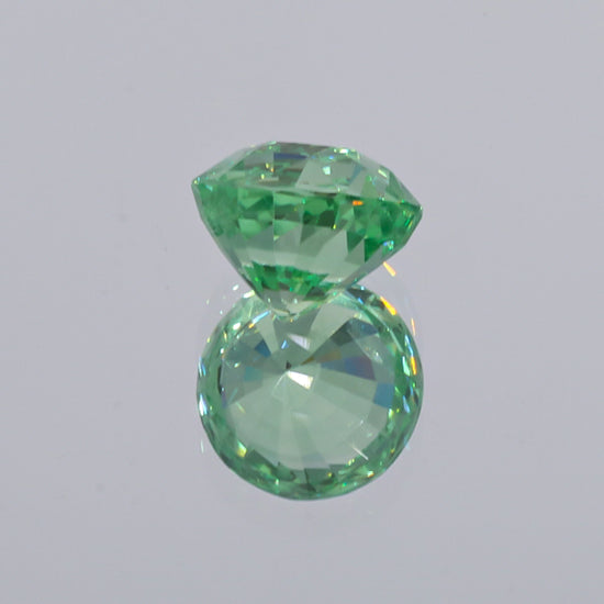 Load image into Gallery viewer, Natural Grossular Garnet 11.71 Carats
