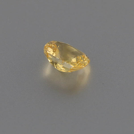 Load image into Gallery viewer, Natural Yellow Sapphire 4.52 Carats
