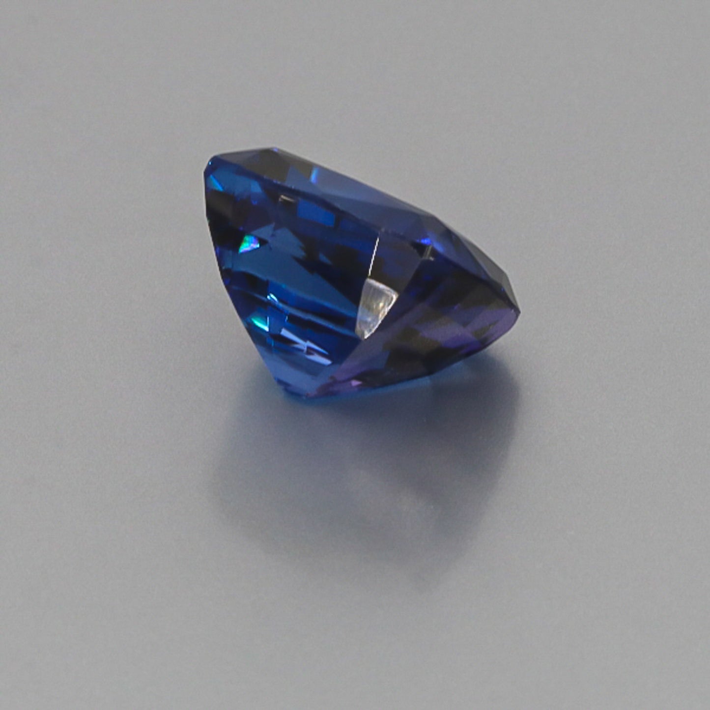 Natural Tanzanite 16.00 Carats